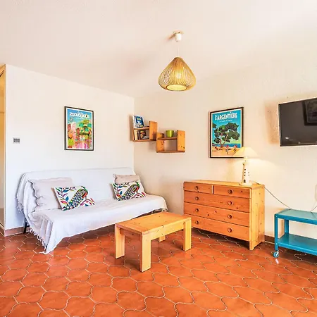Adelaide By Interhome דירה לה-לונד-לה-מורה