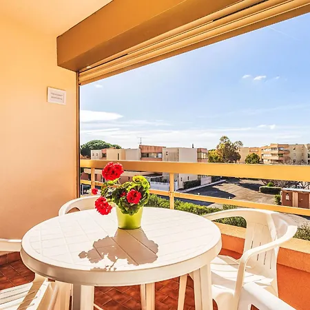 Adelaide By Interhome *